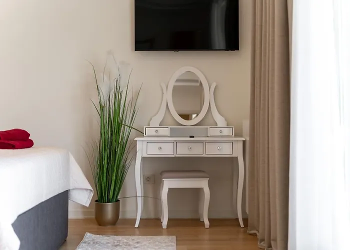 Lionea Βίλα Πόρετς